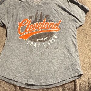 Cleveland Browns That I Love Women’s T-Shirt Size Small .